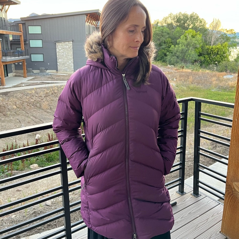 Wine colored Marmot parka, size XL GIRLS.